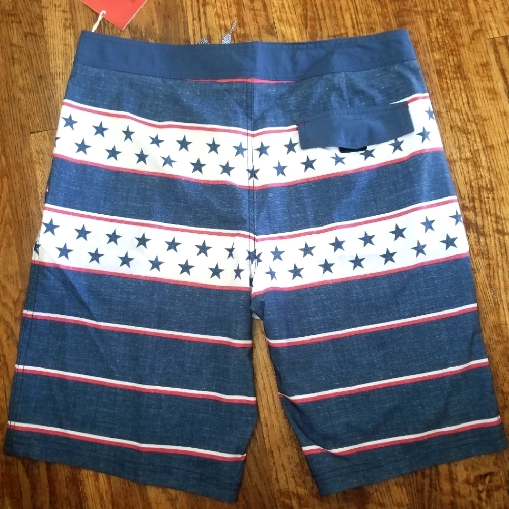 Mossimo Shorts - Picture 2 of 4